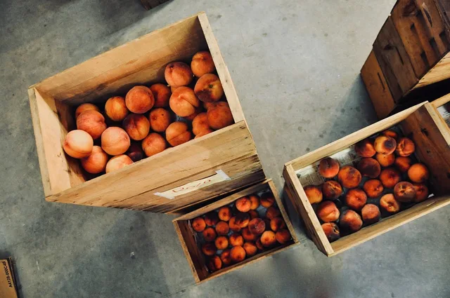 peach, fruits, food, organic, fresh, harvest, healthy, produce, ripe, wooden boxes, storage, store, peach, peach, peach, peach, peach, storage, storage, storage, store, store, store, store, store. Which distribution choices actually reveal an independent food brand's future