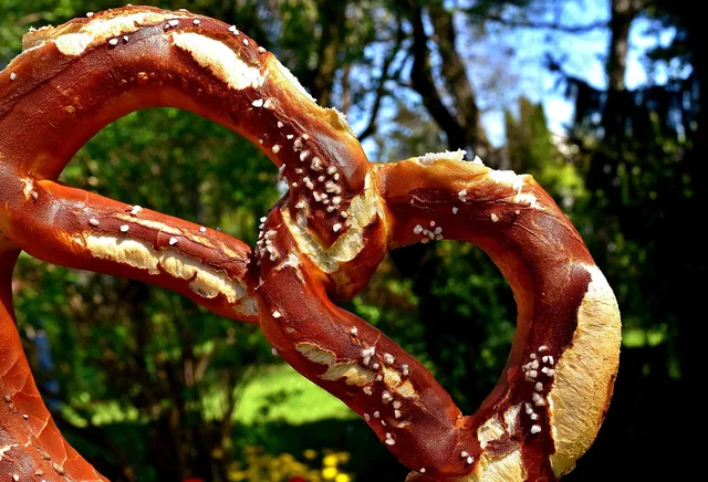 pretzel, salt, lye roll, yummy, meal, crispy, loaf, food, nourishment, pastries, salty, snack food, pretzels, specialty, salted, bavarian, snack, tradition, pretzel, pretzel, pretzel, pretzel, pretzel. Specialty foods labels: why a missing Contains line matters